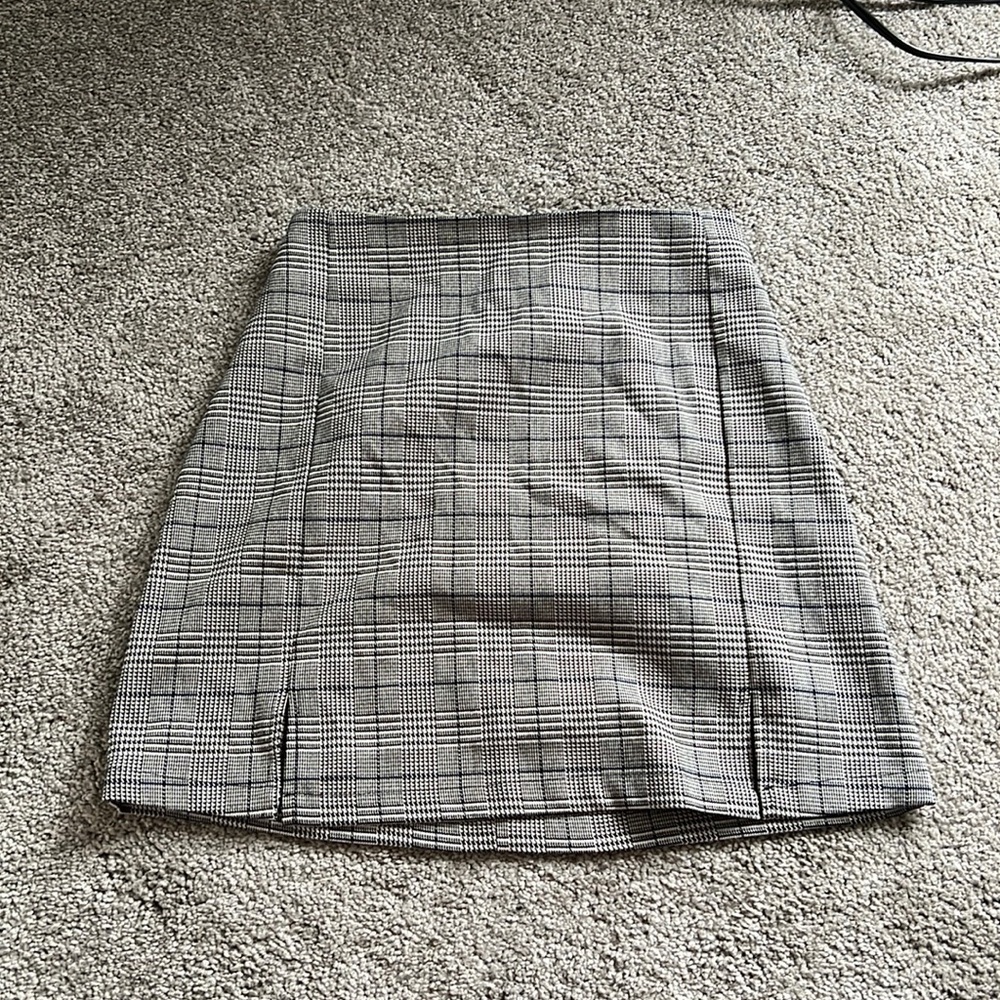 Brandy Melville plaid skirt one size NWT